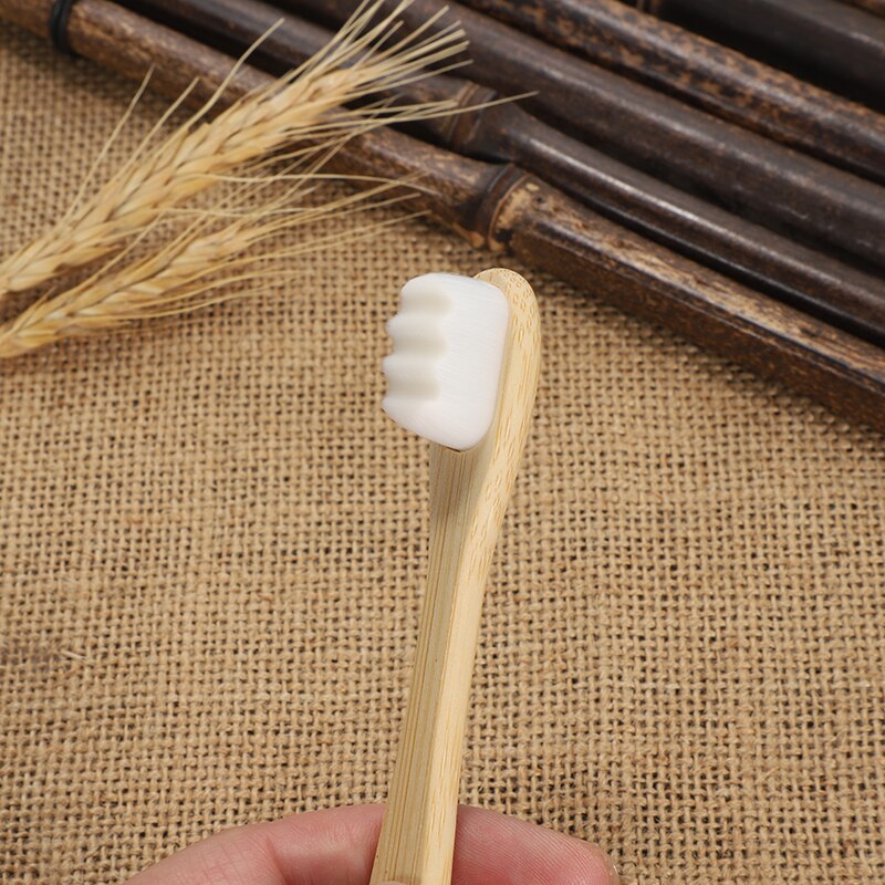 Escova de dentes de bambu